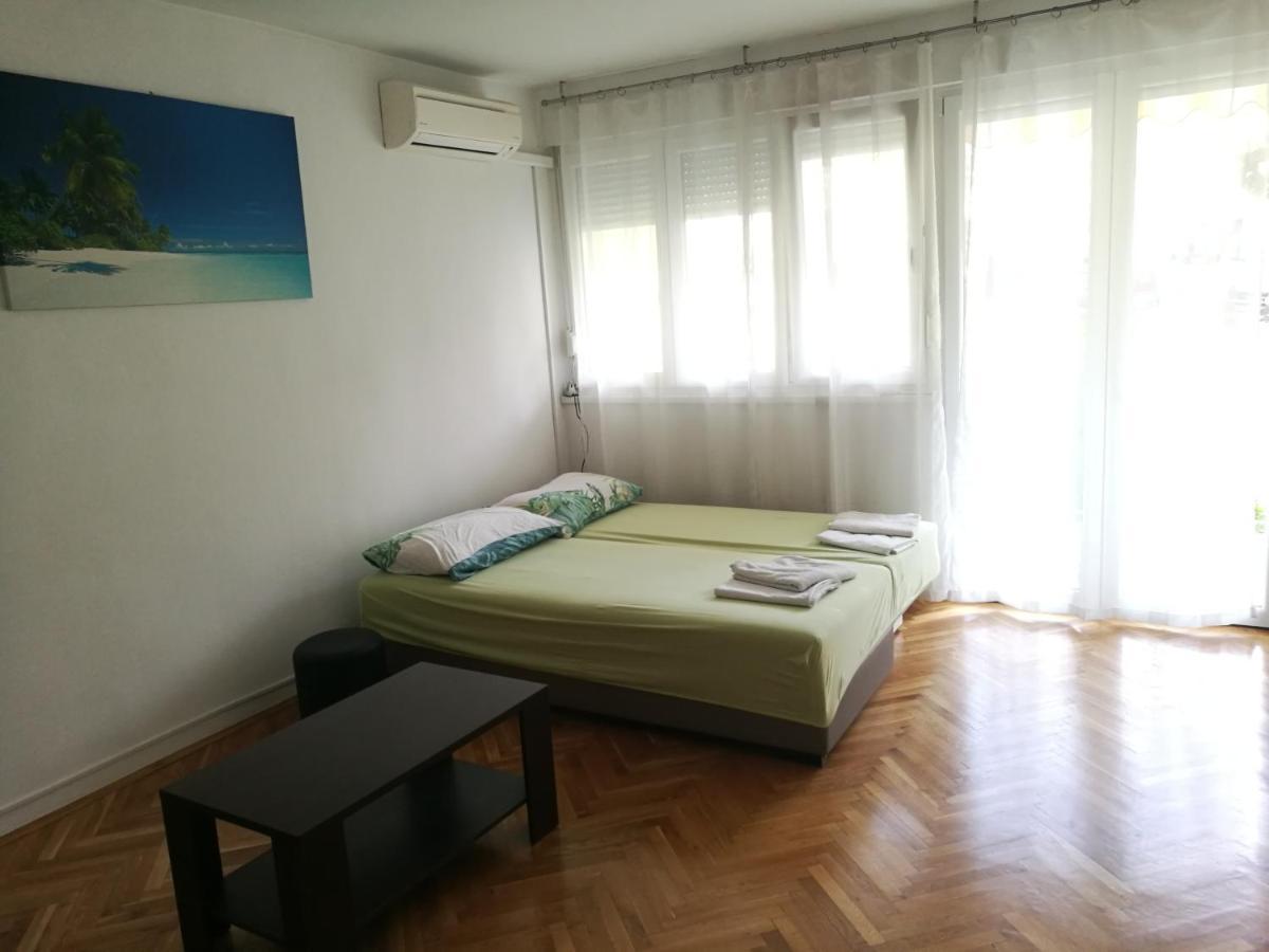Pretty Big Double Bed Room With Balcony Split Dış mekan fotoğraf