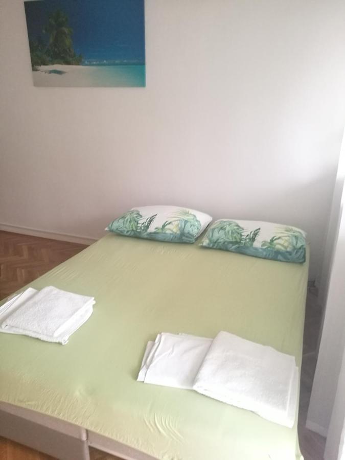 Pretty Big Double Bed Room With Balcony Split Dış mekan fotoğraf